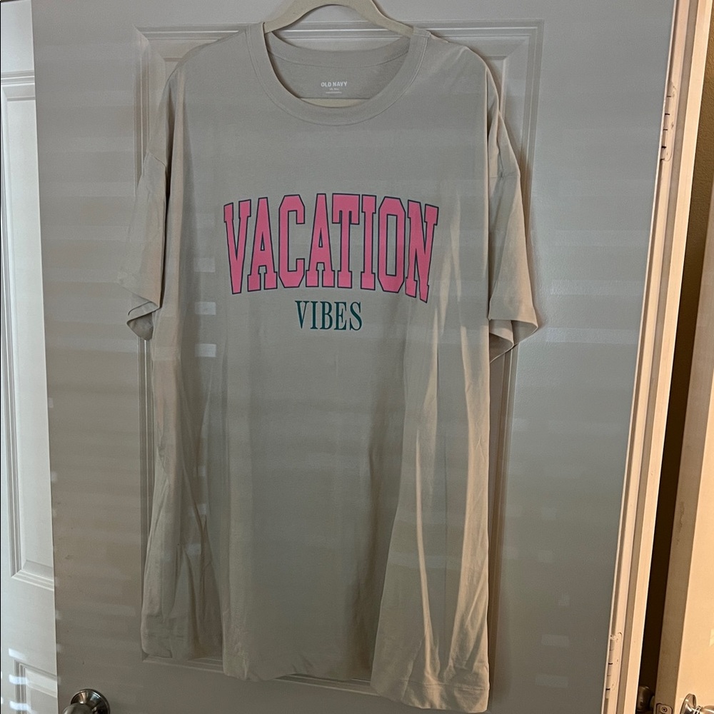 Vacation vibes, Old Navy graphic T-shirt size XXL tall